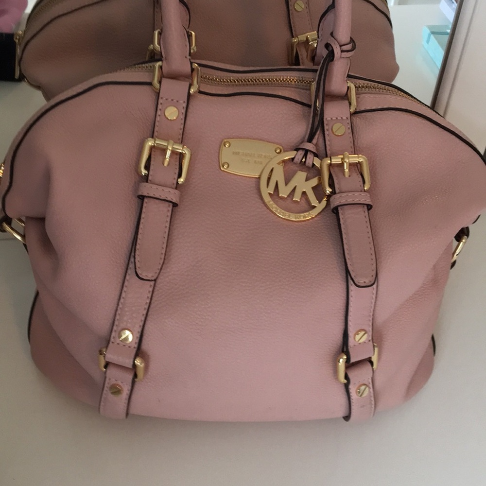 MICHAEL Michael Kors Handbag with Crossbody Strap